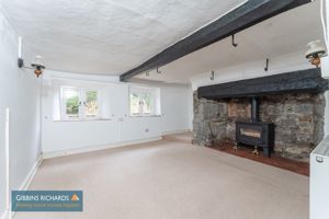 Sitting Room- click for photo gallery